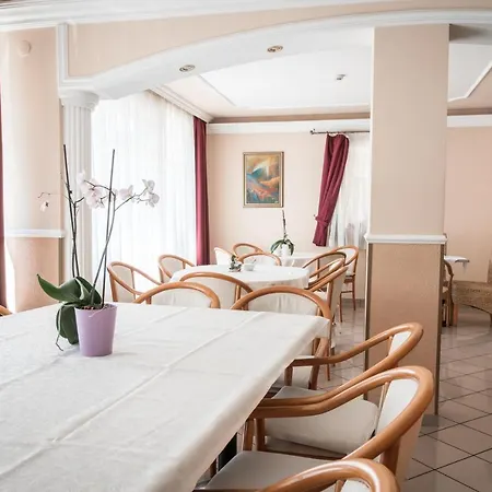 Kaiser Panzio 3* Baja