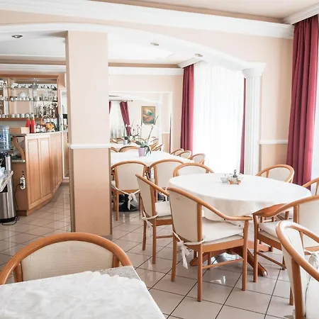 Kaiser Panzio バヤ