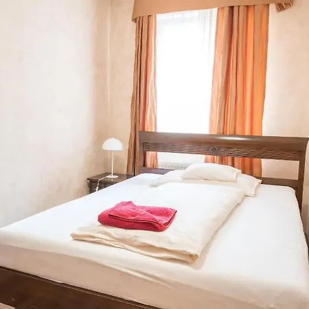 ベッド・アンド・ブレックファスト Kaiser Panzio