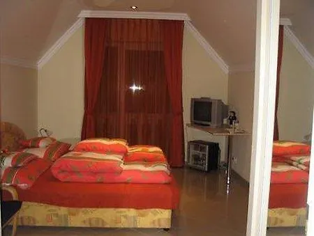 Bed & Breakfast Kaiser Panzio 3*