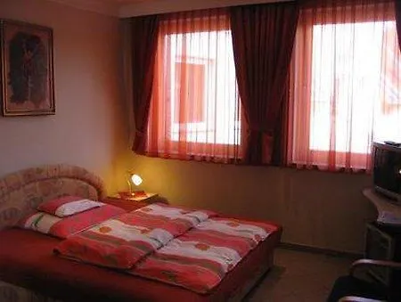 Kaiser Panzio ベッド・アンド・ブレックファスト