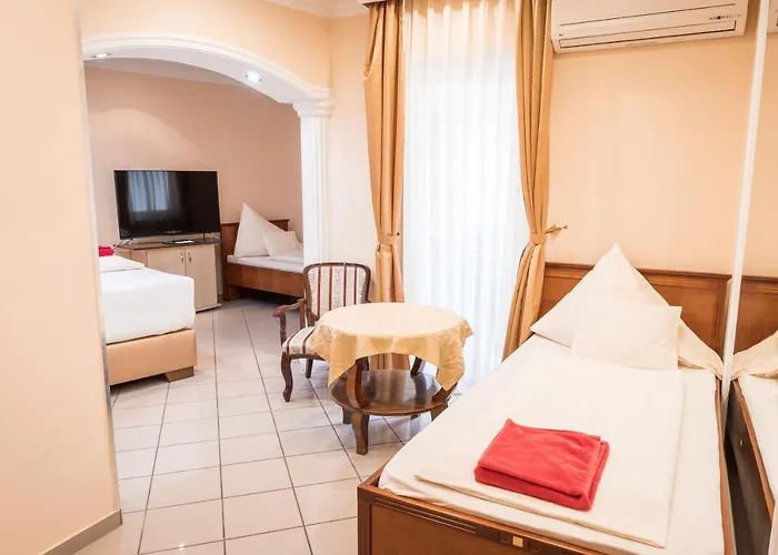 Kaiser Panzio Bed & Breakfast 3*